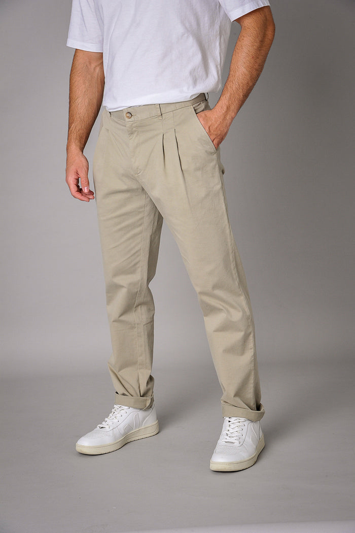 the good neighbour pleated trousers in taupe